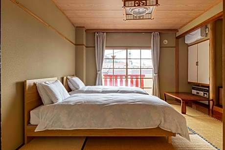 Large Twin Room