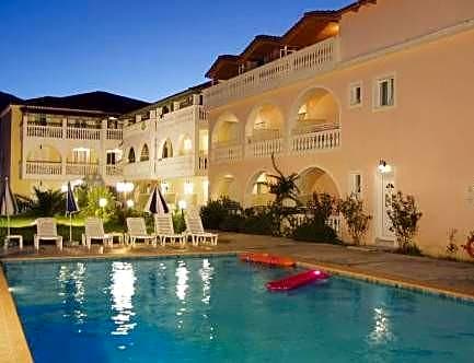 PLESSAS PALACE APARTHOTEL - ALYKES-ALYKANAS