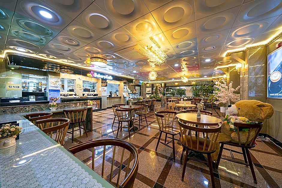 Taebaek Hotel