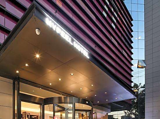Myfeel Hotel (Ningbo Tianyi Square, Xingning Road Metro Station)
