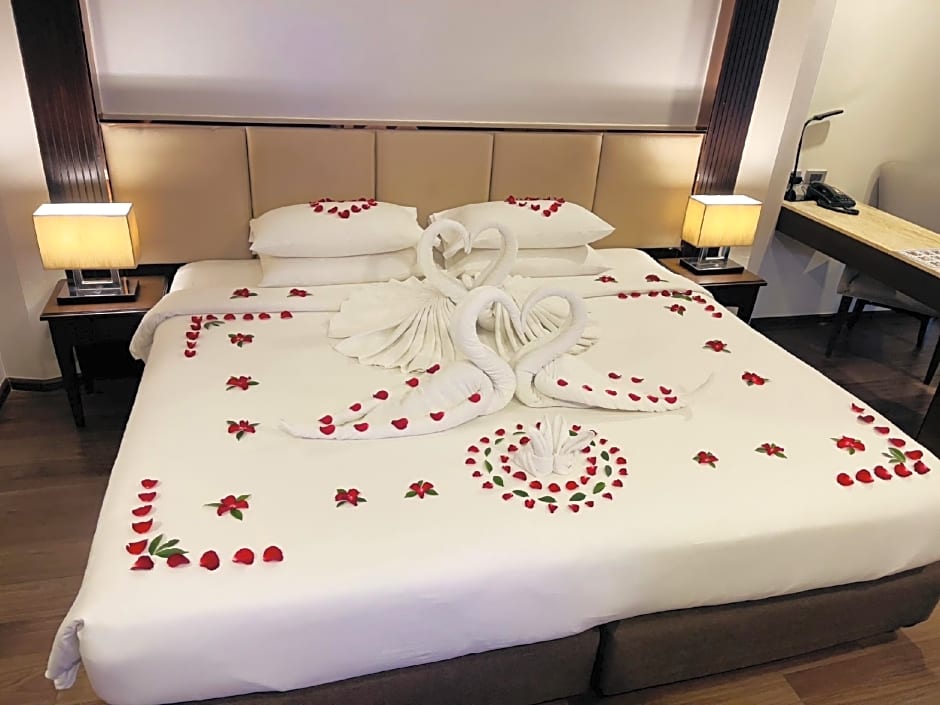 SureStay Plus by Best Western Sukhumvit 2