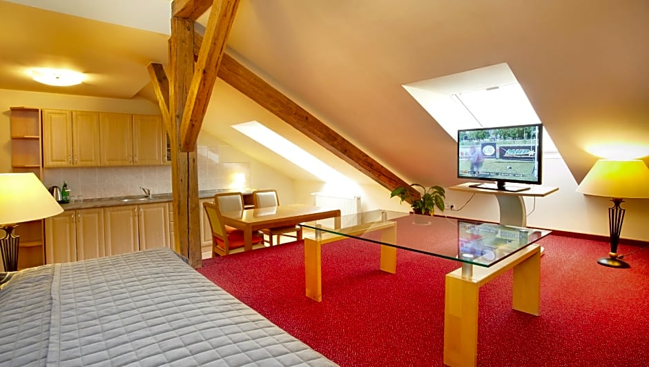 Photo 1 of 3 of Suite