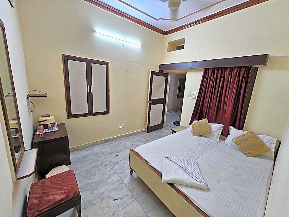Hotel Jaisal Palace