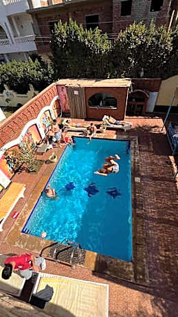 Mama Africa Apts & Studios