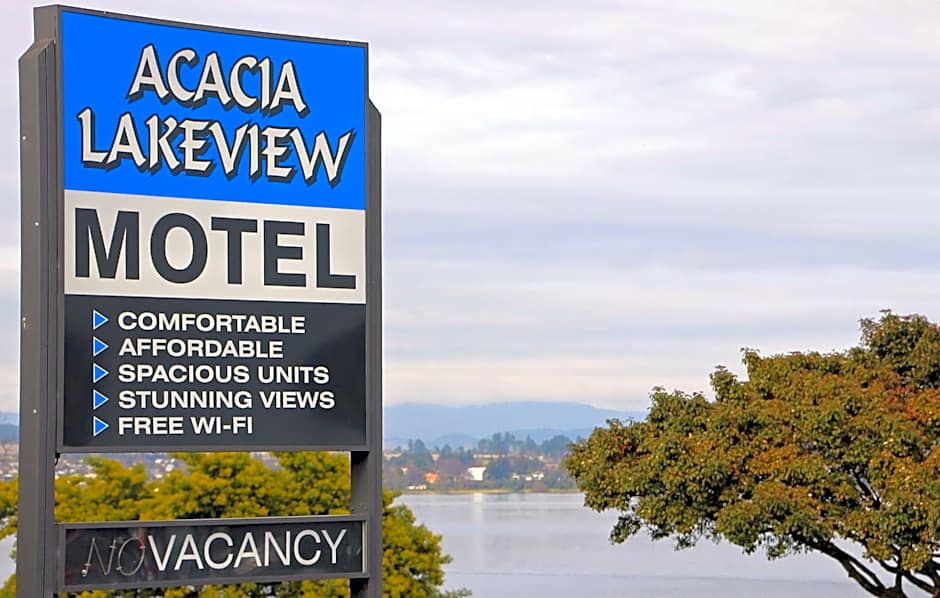 Acacia Lake View Motel