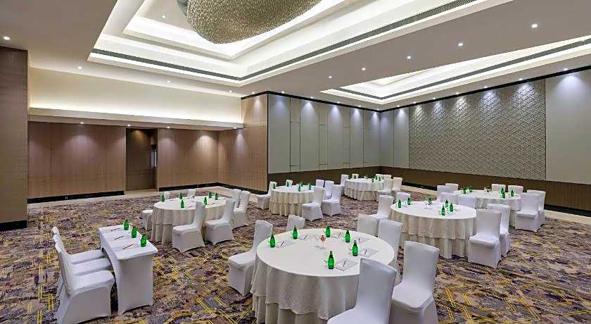 Crowne Plaza Ahmedabad City Centre By IHG