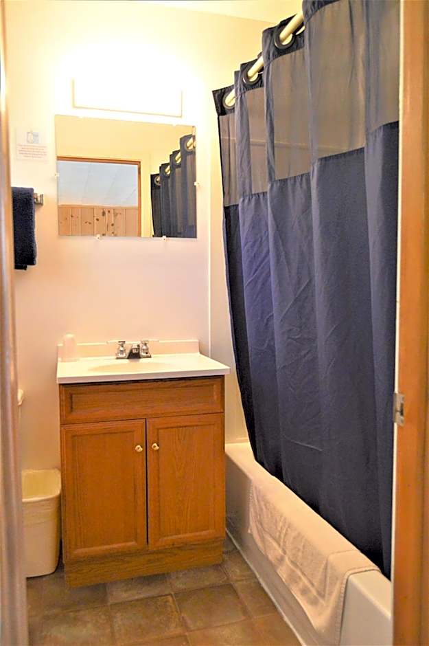 Baileys Sunset Motel