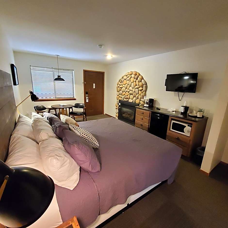 Eagle Cap Chalets