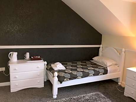 Twin Room with Garden View