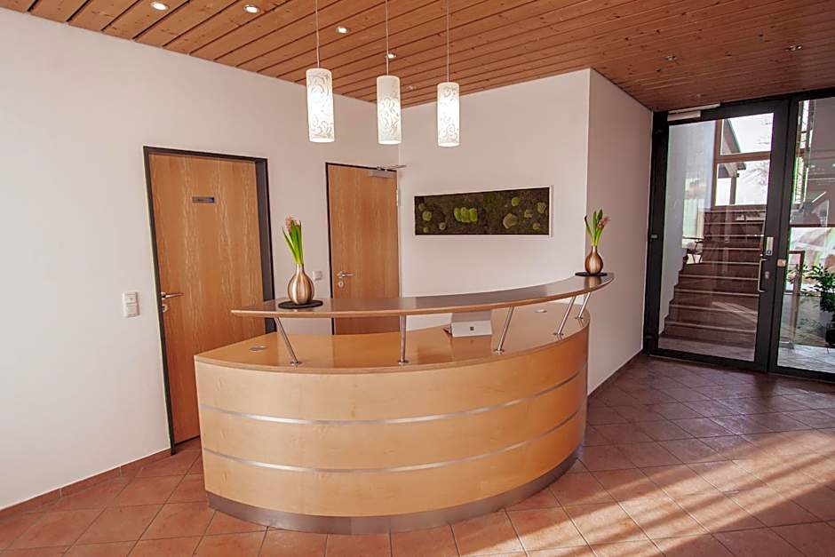 Hotel am Hachinger Bach by Blattl