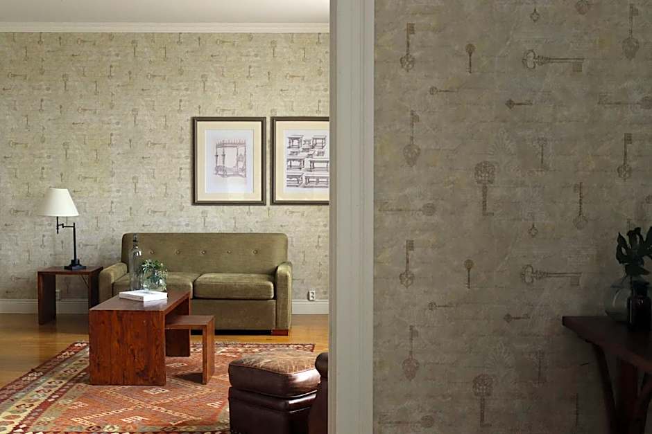 Sunlight Hotel Conference & Spa