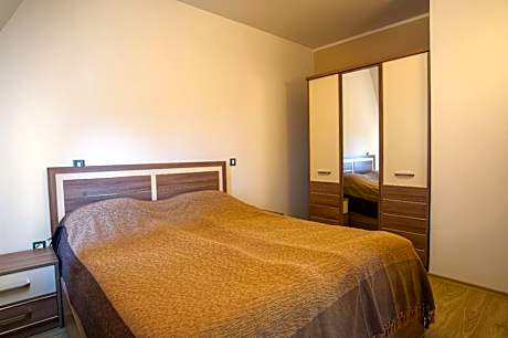 One-Bedroom Suite with Bath and without Balcony