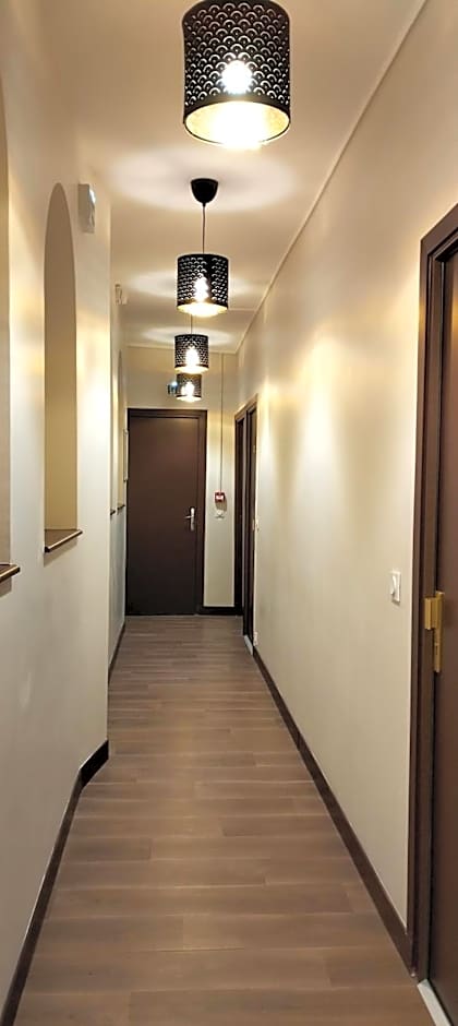 HOTEL ROYAL MONTREUIL