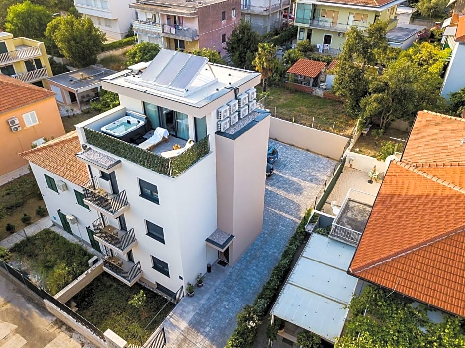 Seven Seas Residence