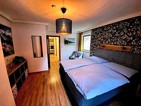 Quadruple Room with Private Bathroom