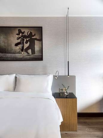 Superior Room with City View