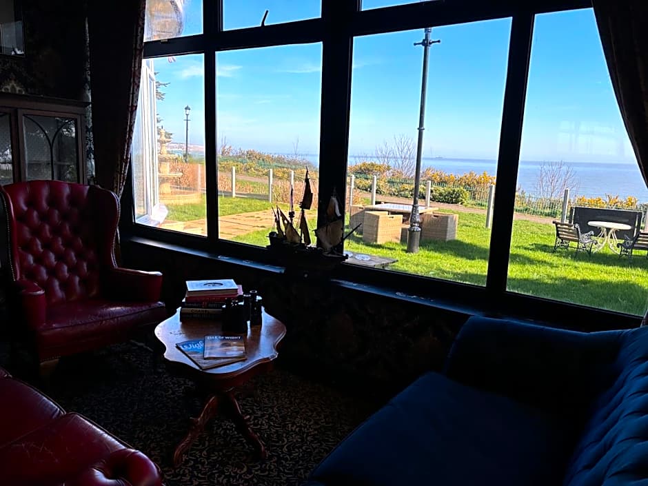 Keats Green Hotel