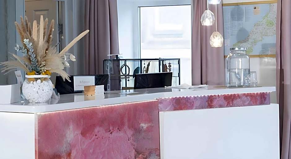 OYO Newquay Beach Hotel