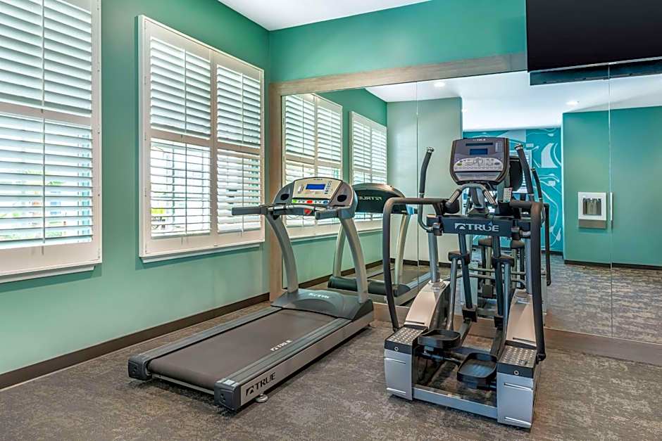 Best Western Plus Capitola By-The-Sea Inn & Suites