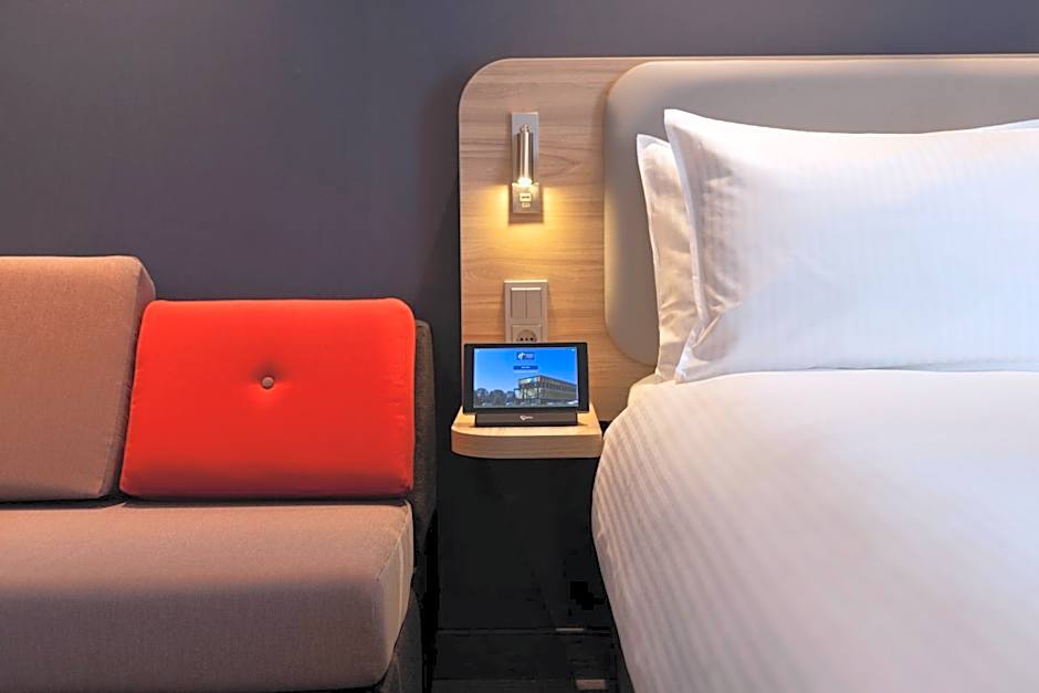 Holiday Inn Express And Suites Deventer By IHG