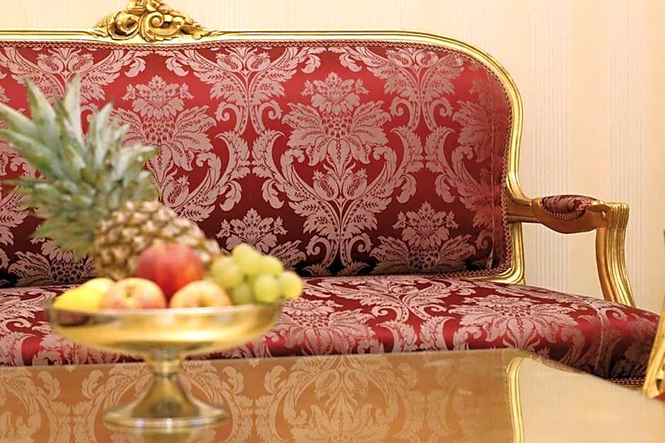 Pension Opera Suites I Self Check In