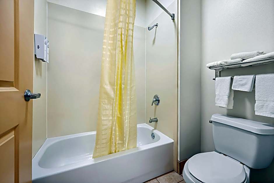 Red Roof Inn & Suites Houma