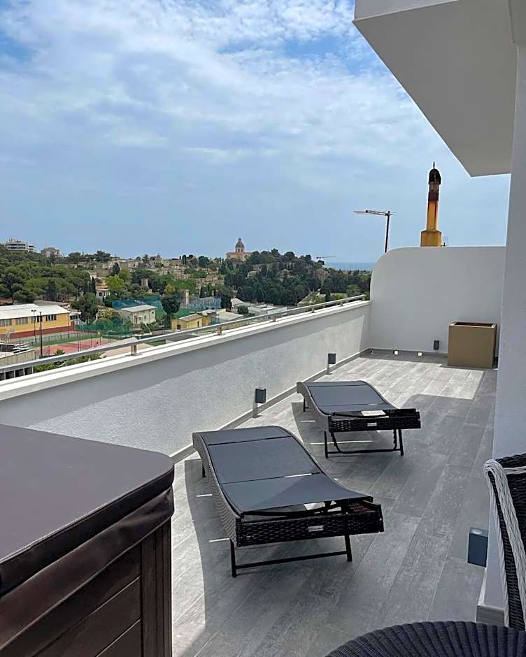18 Dante Luxury Suites