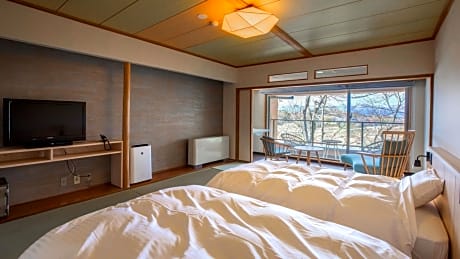 Twin Room with Tatami Area and Balcony