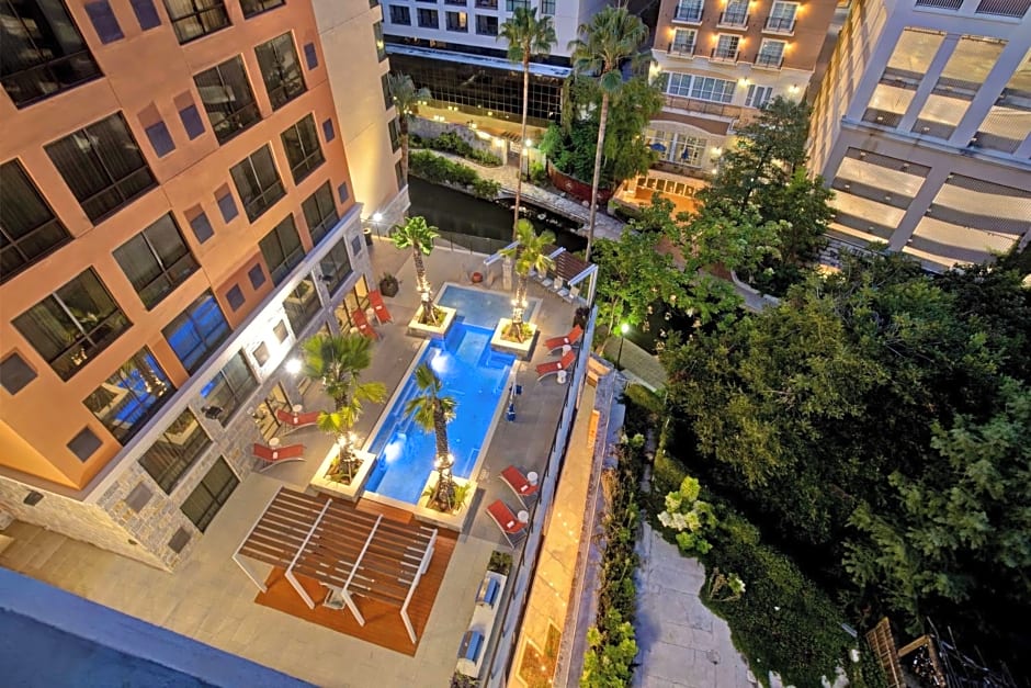 Hampton Inn By Hilton & Suites San Antonio Riverwalk
