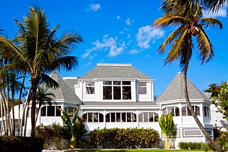 Casa Ybel Resort