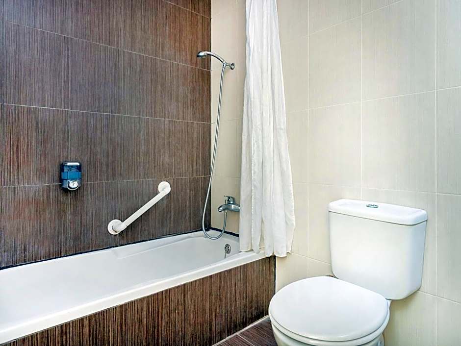 Qawra Point Holiday Complex