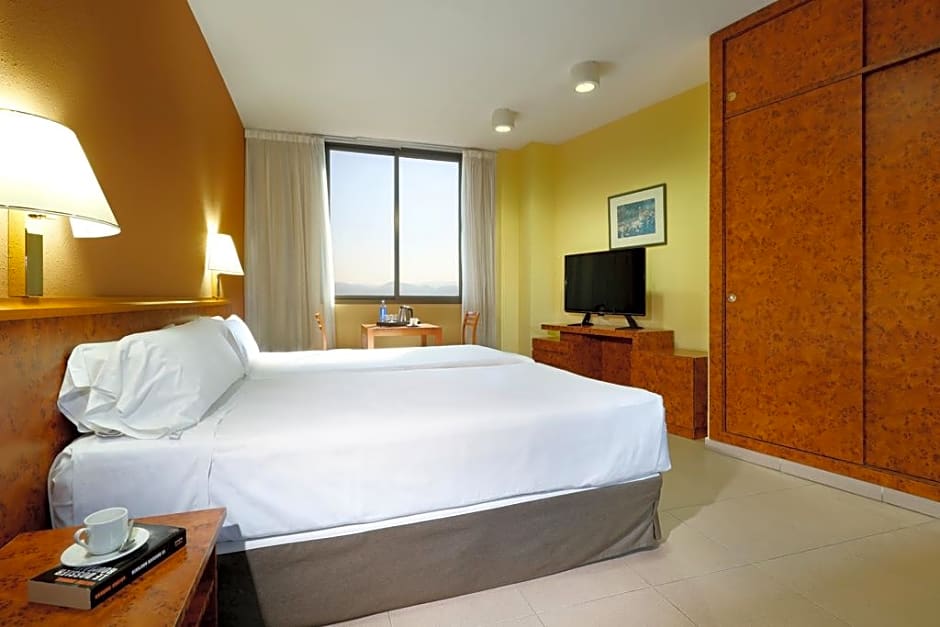 Hesperia Sant Joan Suites