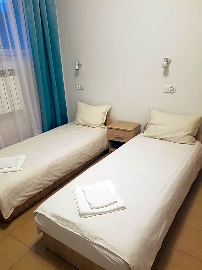 Hostel Mleczna - Metro Zacisze