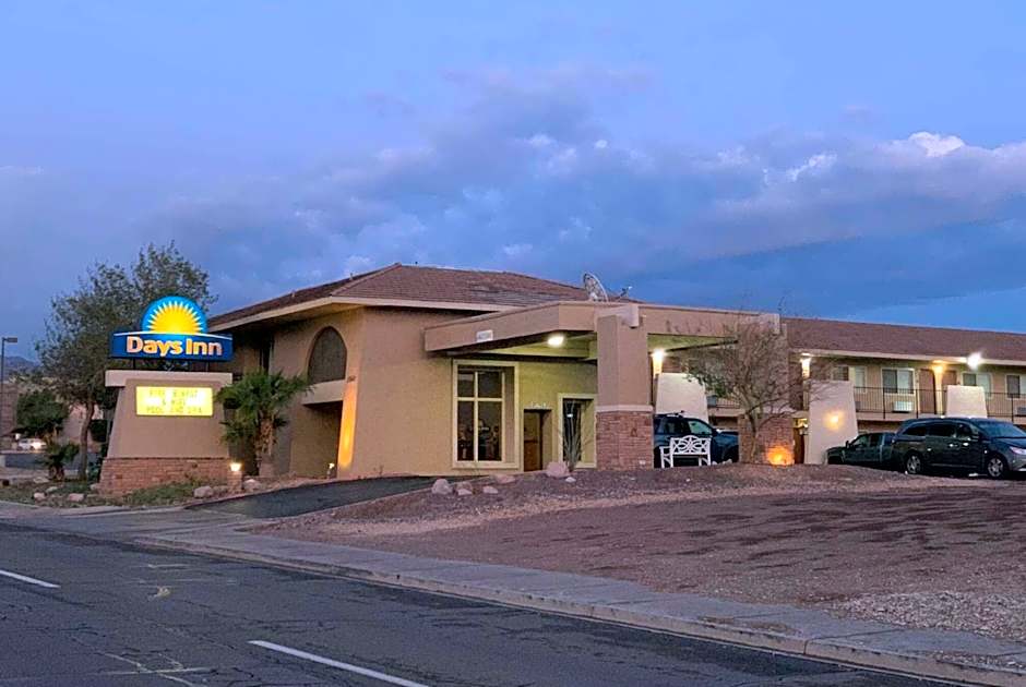 Days Inn by Wyndham Lake Havasu