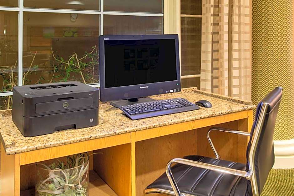 La Quinta Inn & Suites by Wyndham Denver Southwest Lakewood