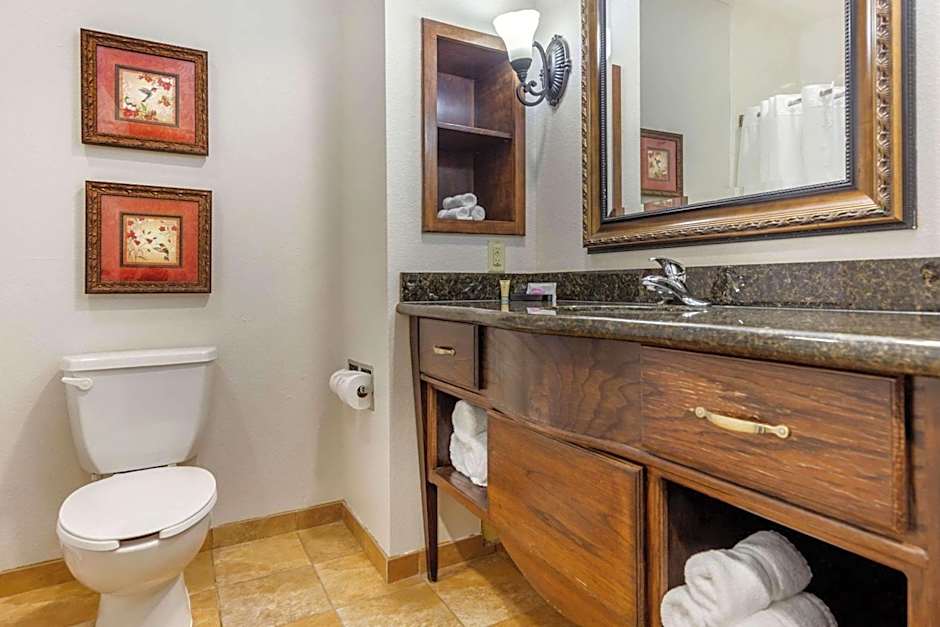 Clarion Pointe Sulphur Springs