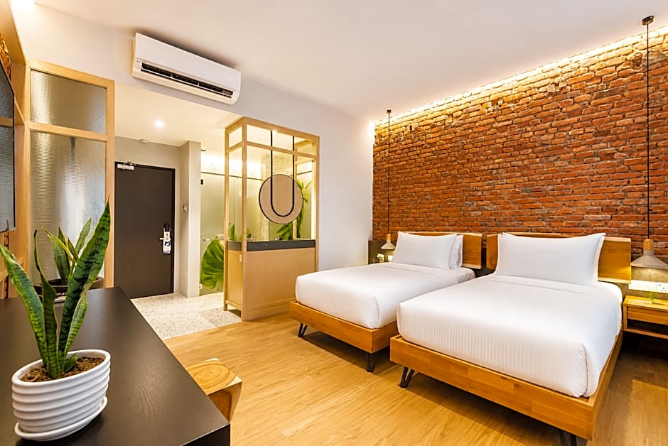 Tien Terrace Macalister