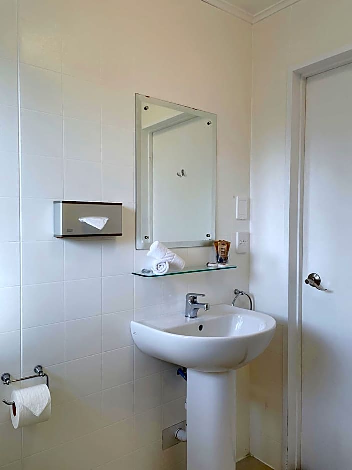 Anchorage Motel Apartments