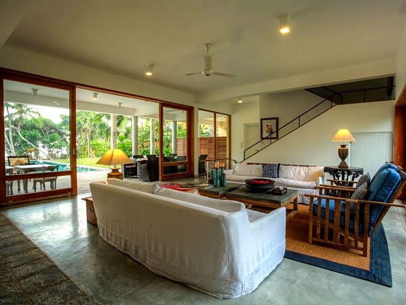 Villa Saffron Hikkaduwa
