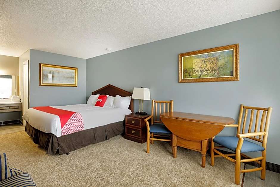OYO Hotel Branson MO-165