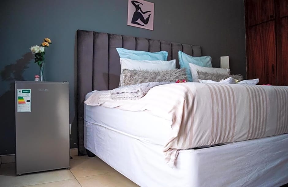 Warmbaths Thai Spa and Guest House