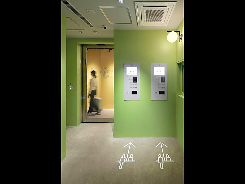 9h nine hours woman Shinjuku sleep lab