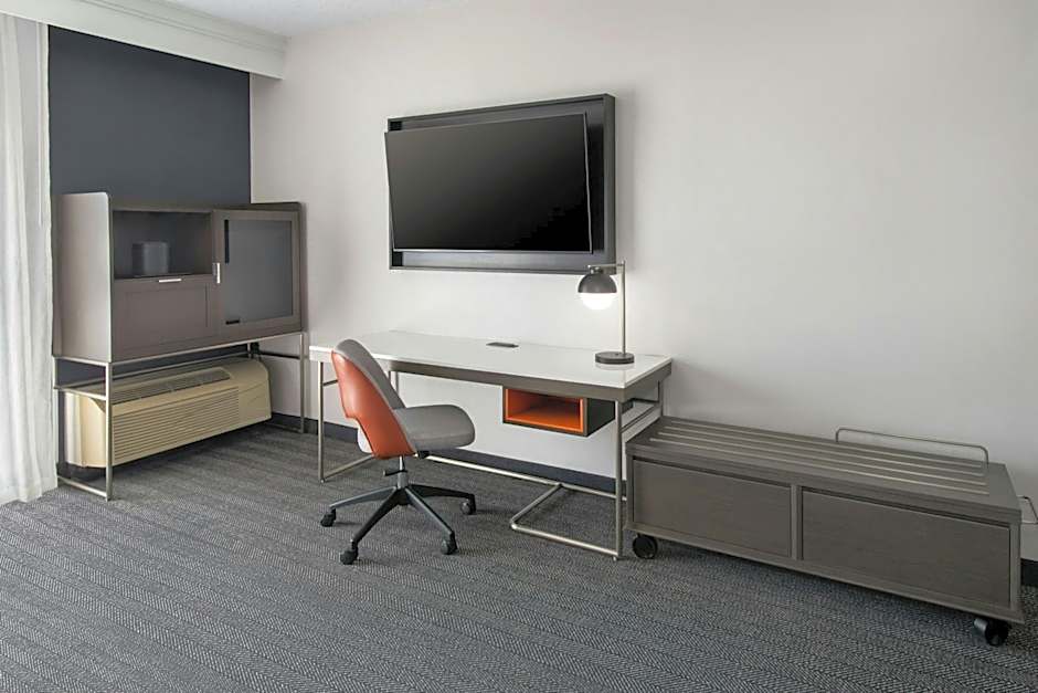 Courtyard by Marriott Syracuse Carrier Circle
