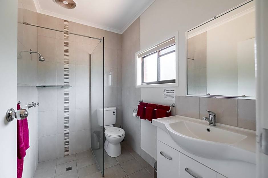 Landsborough Lodge Motel