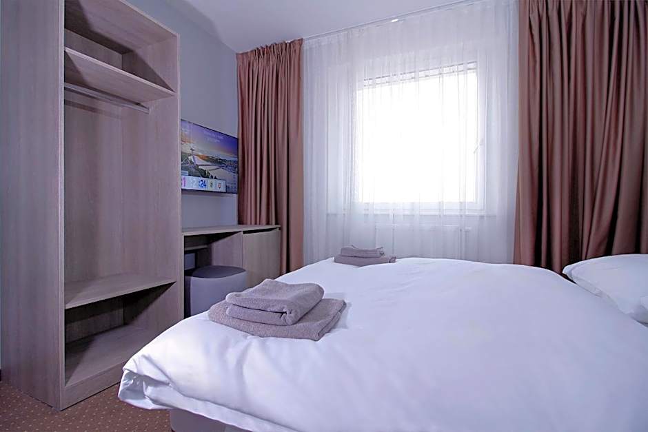 Aviator Garni Hotel Bratislava