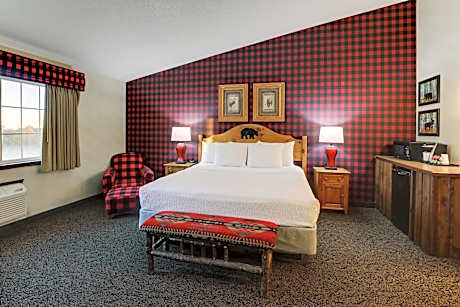 Suite with Hot Tub