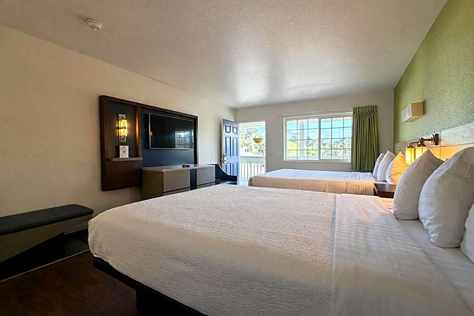 Fisherman's Cove Inn