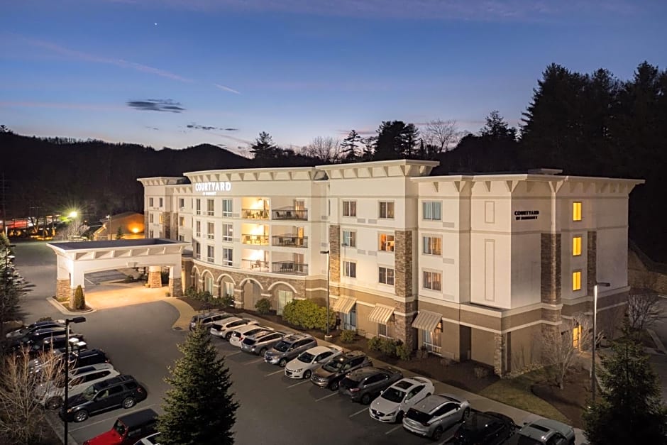 Courtyard by Marriott Boone