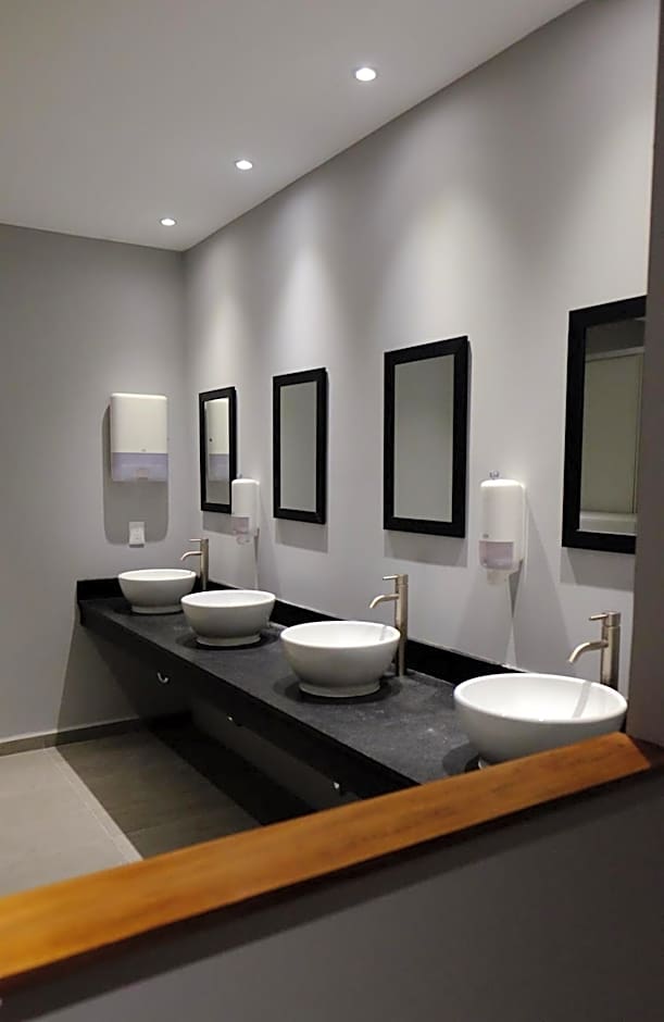 izZzleep Aeropuerto Terminal 2