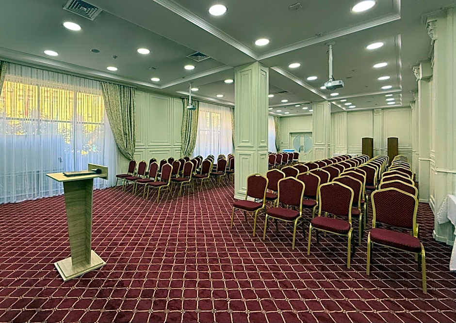Plaza Hotel Bishkek